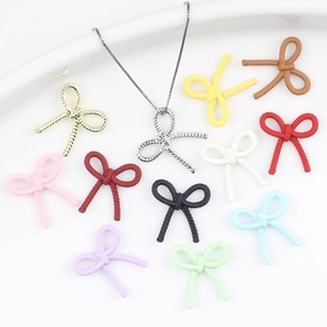 Pendentifs Nœud en Alliage pour Fabrication de Bijoux DIY Breloques Nœud Colorées Texture Corde Torsadée pour Collier Bracelet Boucles d'Oreilles