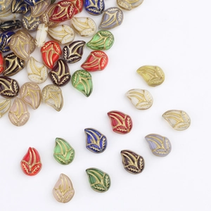 Handbemalte tschechische Glasperlen in Blattform mit Goldadern für DIY-Schmuck
