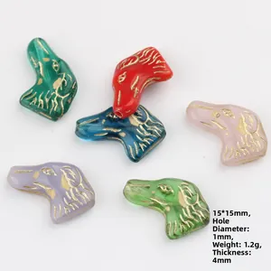 Set di perle a forma di cane in vetro colorato 15x15mm con contorni dorati per gioielli