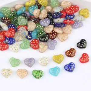 Perline a cuore in vetro ceco fatte a mano con pois dorati per gioielli fai da te e artigianato