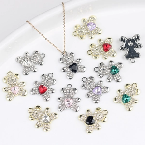 Mignon Ours en Dessin Animé Charme Incrusté de Strass Pendentif Coeur Alliage Animal Charmes Pour DIY Collier Bracelet Bijoux