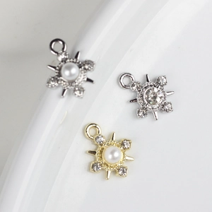 Colgantes de estrella en aleación con perlas y circonitas para bisutería artesanal