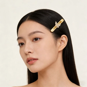 Barrette à cheveux élégante papillon doré ornée de zircons brillants pour femme