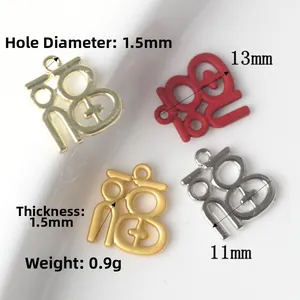 Set de 4 colgantes Fu huecos en oro, plata y rojo para creación de joyería DIY