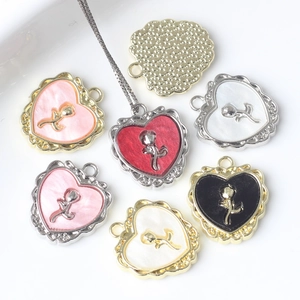 Vintage Alloy Resin Heart Rose Pendants For DIY Jewelry Making Romantic Flower Charms For Necklaces Earrings Handcrafted Accessories