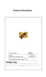 Detalle del anillo ajustable de cobre con textura de vid y circón marrón