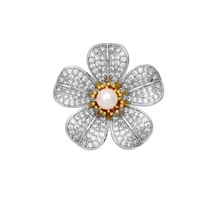 Broche fleur exquise avec pétales de zircon et perle blanche centrale raffinée