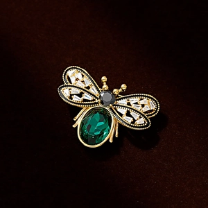 Exquisite Copper Bee Brooch For Women Luxury Zirconia Green Gemstone Lapel Pin Enamel Vintage Jewelry Decoration Accessories