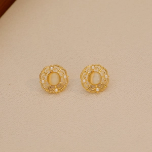 French palace style hollow flower earrings with tiger eye stone and white pearls