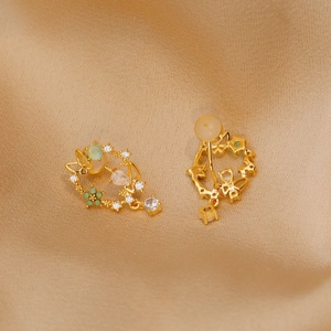 Exquisite retro floral earrings with gold plating, butterflies, and sparkling zircons