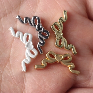 Pendentifs cœur à nœud en alliage doré et argenté pour la création de bijoux
