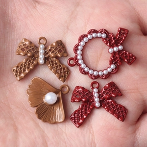 DIY jewelry charm set with alloy pearl garland bow and shell pendants for necklaces