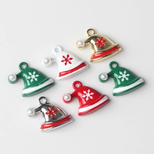 Kerstmuts hangers met sneeuwvlokken en parels voor DIY sieraden maken accessoires