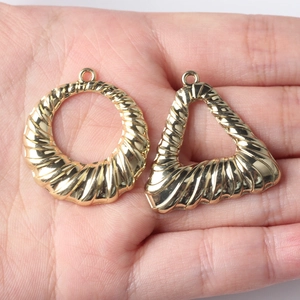 Ensemble de pendentifs géométriques en alliage doré avec texture spirale pour bijoux DIY