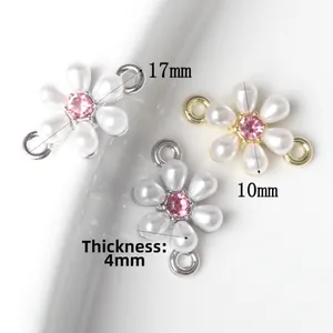 Bloem parelhangers met roze zirkoon en dubbele lussen voor DIY armbanden maken