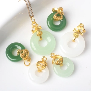 Ciondolo Rotondo in Stile Cinese Vintage Lega Traforata Motivo Nuvola Imitazione Giada Pendente per DIY Gioielli Collana Braccialetto