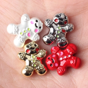 Lot de quatre perles bonhomme de pain d'épices en alliage pour bijoux DIY en main