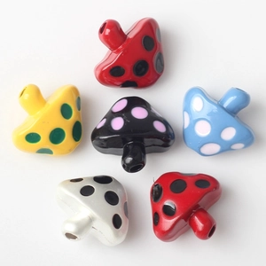 Set di 6 perline colorate in lega a forma di fungo per gioielli fai-da-te bracciali e collane