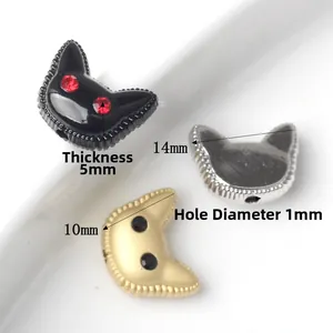 Cat shaped alloy beads for DIY jewelry making in black gold and silver finishes