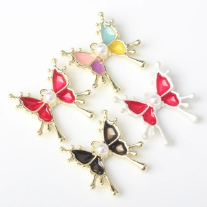 Colgantes de mariposas esmaltadas con perlas para creación de joyas DIY y pulseras