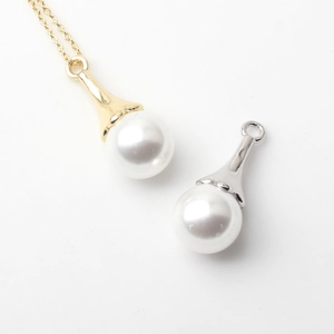 Colgantes de perlas redondas minimalistas para collares DIY con monturas oro y plata