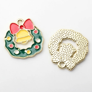 Detail of alloy Christmas wreath pendant with colorful enamel and honeycomb textured back