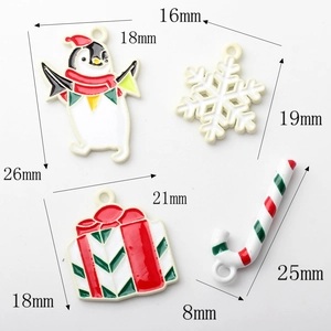 Weihnachts-Set aus Legierung mit Pinguin, Schneeflocke, Geschenkbox und Zuckerstangen