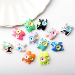 Cartoon Monsteraugen-Anhänger aus Legierung für Armbänder in zwölf bunten Farben