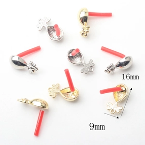 Gouden en zilveren strik oorknopjes met parels en strass steentjes voor DIY sieraden