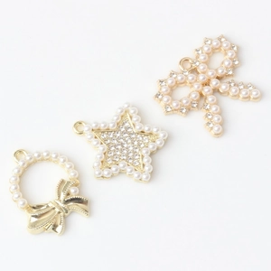 DIY-Schmuckanhänger-Set mit Goldbeschichtung, Perlen und Steinen in Schleifenform
