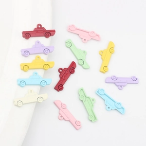 Bunte Retro-Auto-Anhänger aus Legierung für DIY-Schmuck in verschiedenen Bonbonfarben
