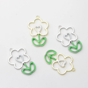 Hohllegierung Blumenanhänger mit grünem Tropföl und weißem Herz für DIY-Schmuck