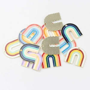 U-förmige Regenbogen-Emaille-Anhänger in verschiedenen Farben für DIY-Schmuck