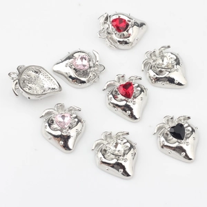 Legierung Erdbeere Herz Strass Charms DIY Schmuckanhänger Für Halskette Ohrring Zubehör Rot Rosa Weiß Schwarz