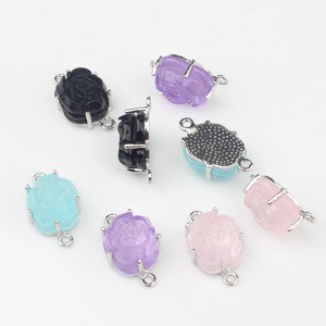 DIY Schmuckverbinder mit Resin-Rosenblüten in Schwarz, Lila, Rosa und Blau