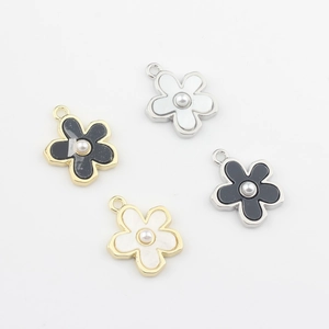 Pflaumenblüten-Anhänger aus Legierung mit Perle für DIY-Schmuckherstellung in Gold und Silber