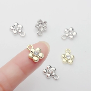 Legierung Zirkonia Mini Blume Anhänger Für DIY Ohrring Halskette Schmuckherstellung Silber Gold Vergoldet Blumenschmuck Zubehör