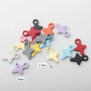Detaillierte Größenansicht bunter 11x8mm Sternanhänger aus Legierung für DIY-Schmuck