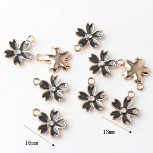 Ciondoli a forma di fiore di ciliegio in smalto con strass per gioielli DIY 13mm e 16mm