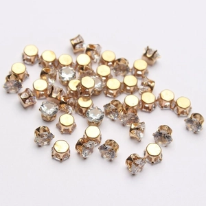 Cuentas ovaladas de cristal con engaste de garras doradas para joyería artesanal