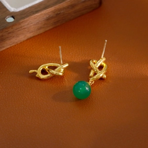 Boucles d'oreilles nœud doré vintage avec pierre calcédoine verte et perles de luxe