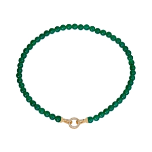 Collier élégant en perles de calcédoine verte avec fermoir doré serti de zircons