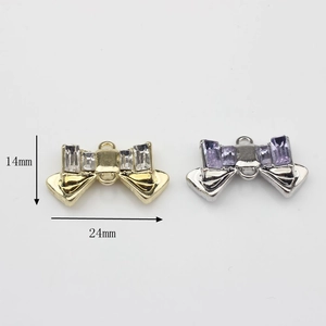 Schleifenförmige Kristallanhänger aus Gold- und Silberlegierung für DIY-Schmuck, 14x24mm
