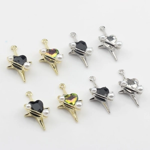 Colgantes de estrella de aleación con piedras de corazón y perlas para joyería DIY