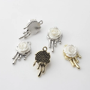 3D alloy pearl rose flower pendant with liquid metal drop effect in gold and silver