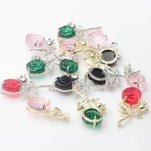 Detailed 3D alloy rose pendants in multiple colors with metallic leaves for DIY jewelry