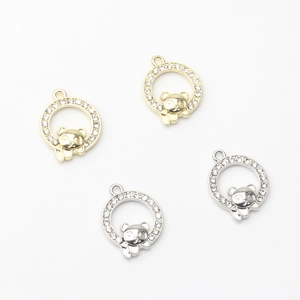 Pendentif panda minimaliste serti de strass en finitions dorée et argentée