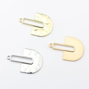DIY geometric fan-shaped hollow pendants in polished and hammered gold or silver finishes