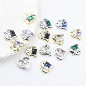 Minimalist heart-shaped alloy pendants with square zircons and white faux pearls