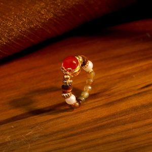 Tiger eye and red agate beaded ring with pearls in a retro minimalist Maillard style
